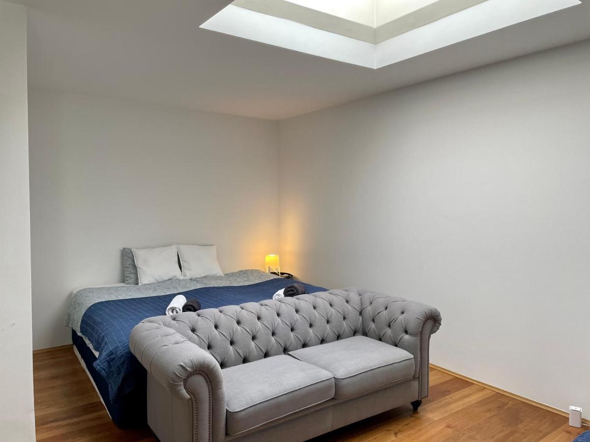 Eca Rooftop Live - Private Rooms & Serviced Apartments Vienna Exterior photo